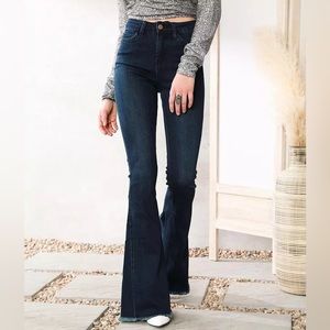 High Rise Super Flare Stretch Jean 👖